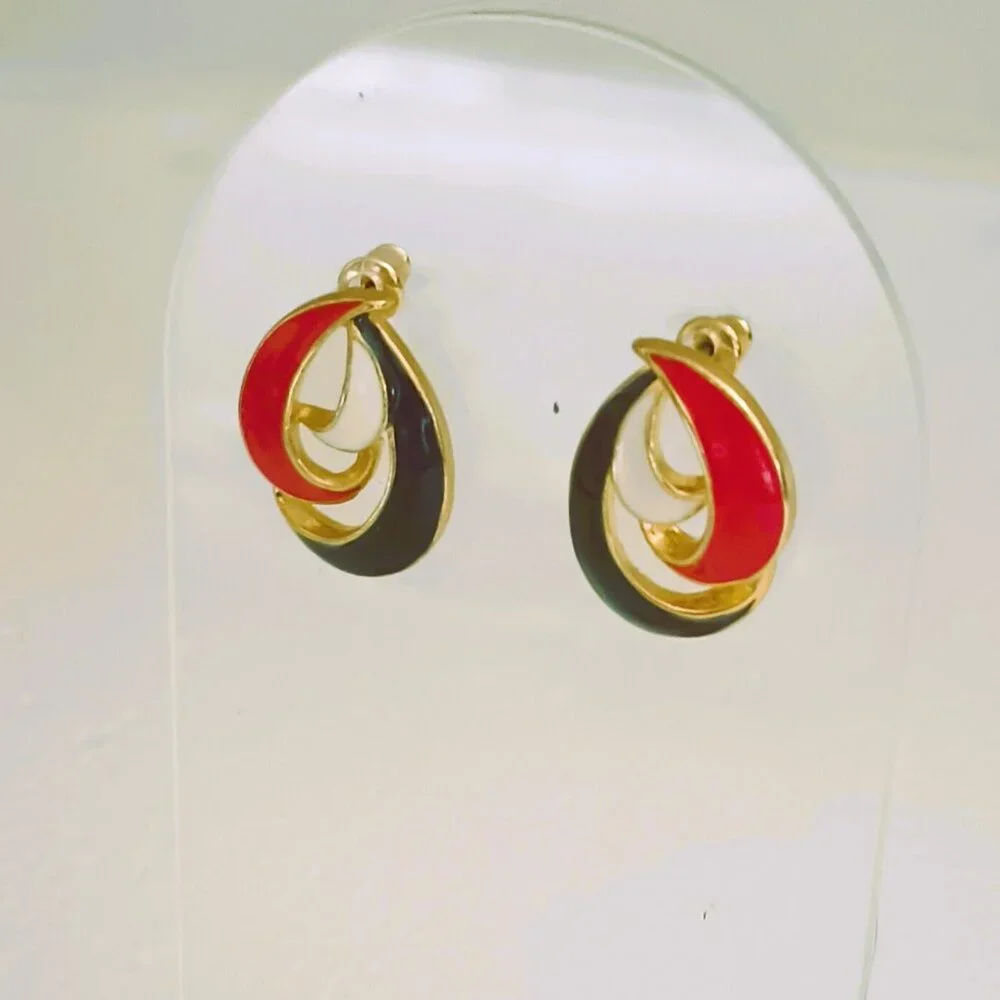 N/A nautical enamel